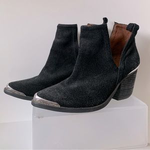 Jeffrey Campbell Cromwell bootie - black suede 7.5